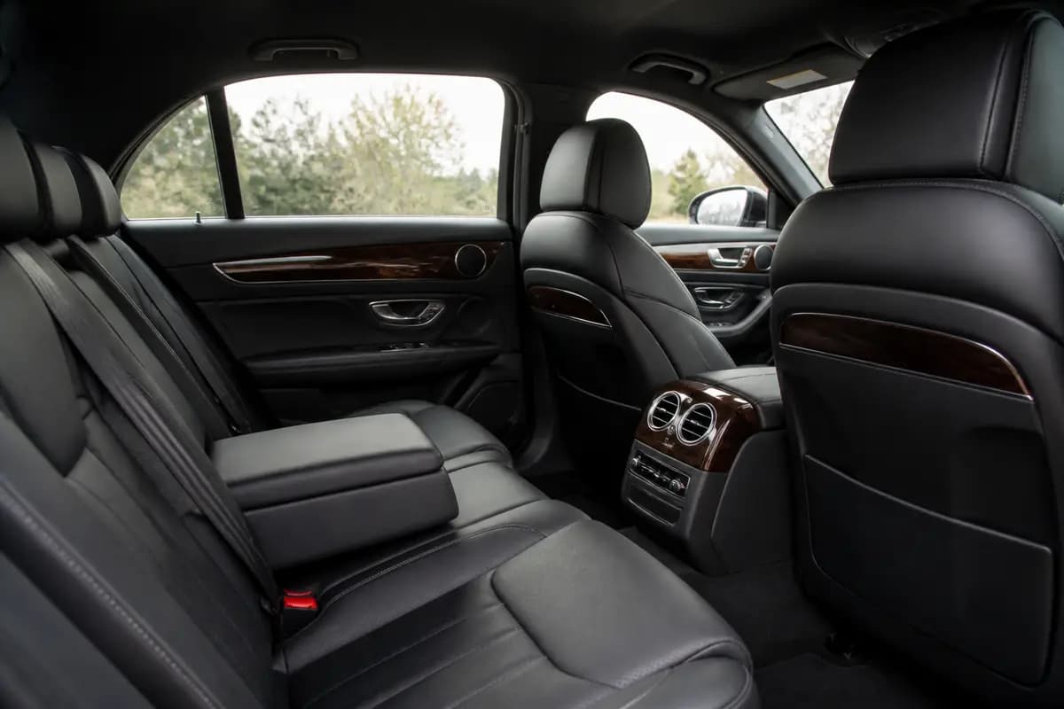 Intérieur cuir premium d’un véhicule VTC Transports Prestiges
